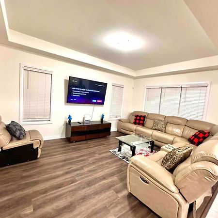 Entire Home In Niagara Falls, Canada מראה חיצוני תמונה